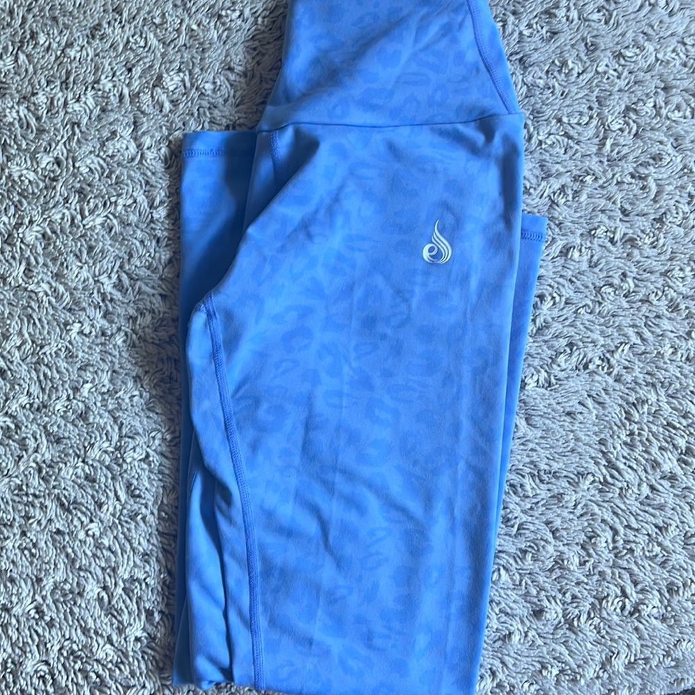 Baby blue Ryderwear cheetah leggings